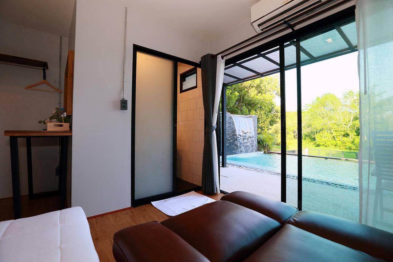 Canvas Family Home Trat Extérieur photo